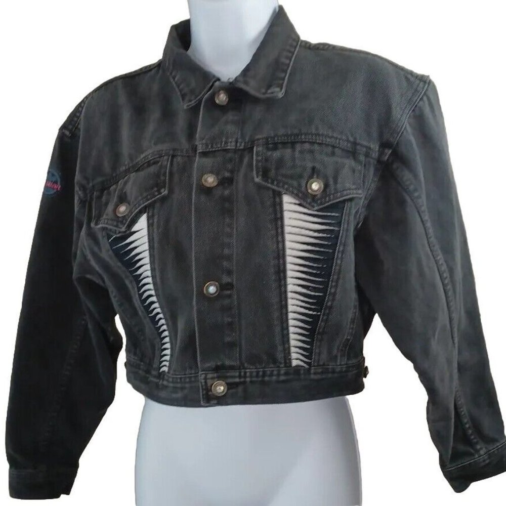 Medium LA Gear Jean Jacket In Black, Classic Shoelace twist pattern XLNT